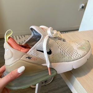 NIKE AIRMAX 270 SE grind casual